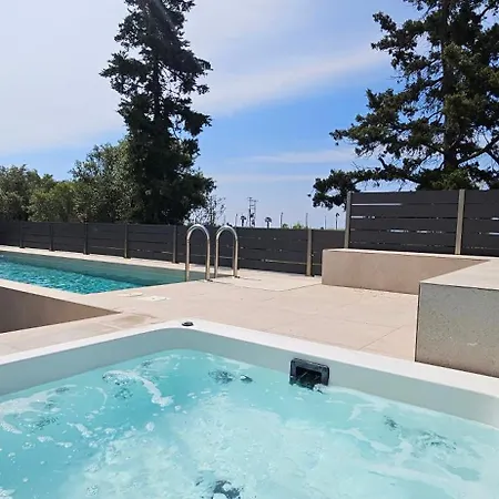 Nyaraló Serene Halkidiki Néa Iráklia